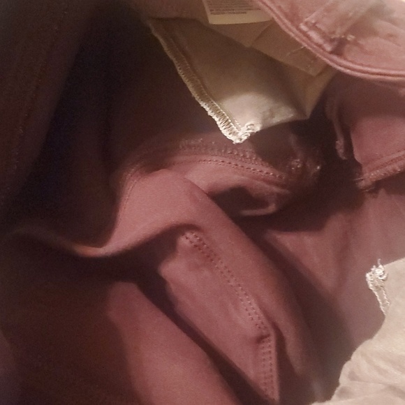 American Eagle Shosrts Womens Size  4 Burgundy Red Hi-rise Shortie Frayed-hem - Picture 5 of 6